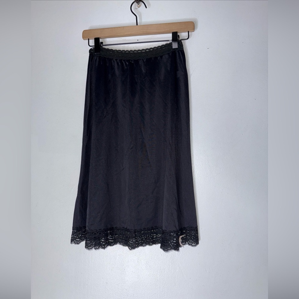 Vintage Olga Black Nylon Slip Skirt Lace Trim‎ Knee Length Small